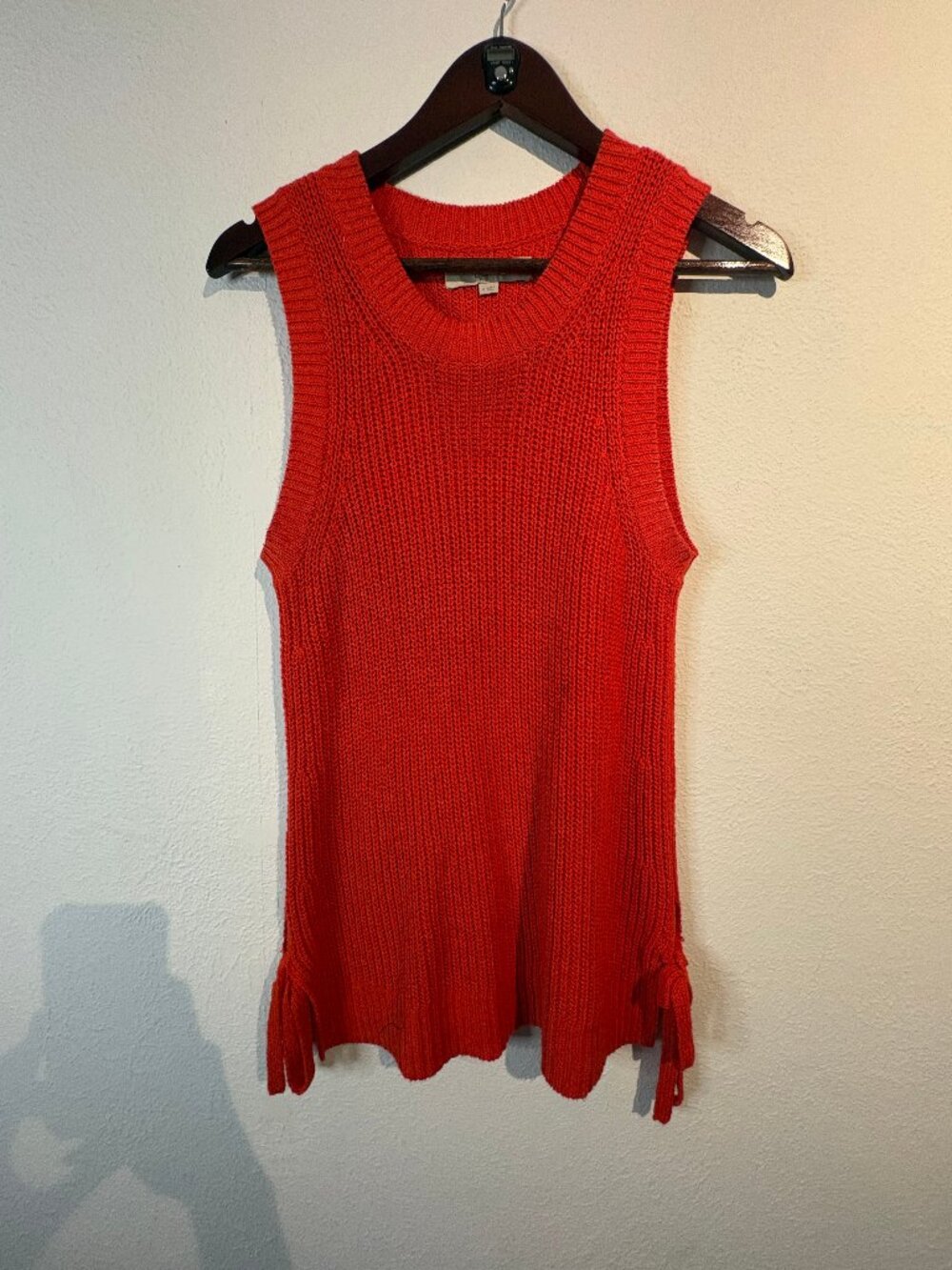 Ann Taylor LOFT Red Orange Linen Blend Sleeveless Knit Sweater Vest M